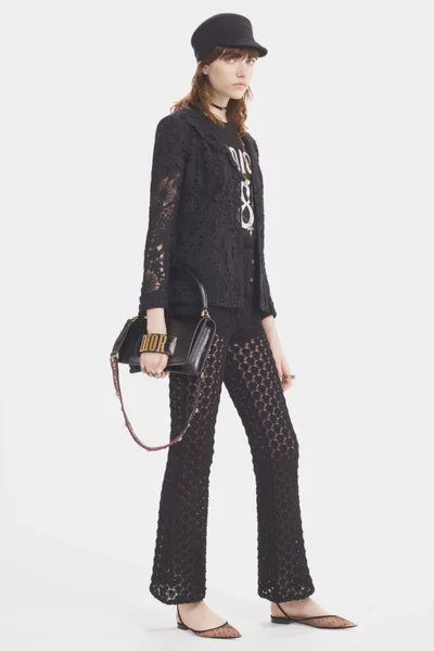 Look 12